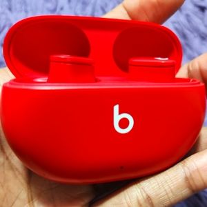 Beats Studio Buds- Red